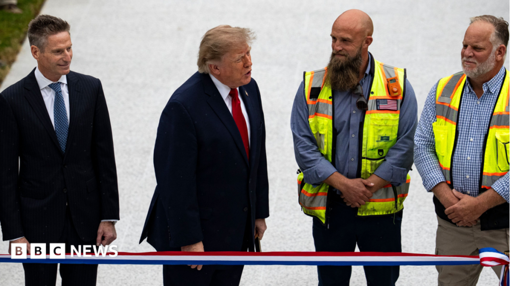 What is the White House pool and why is it in a row with Trump?