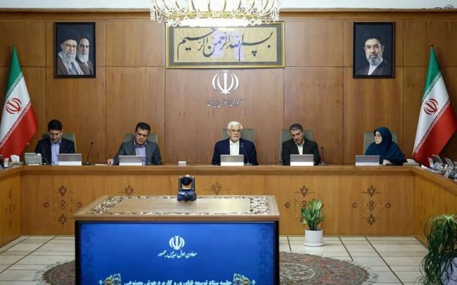 عارف: قانون ملی توسعه هوش مصنوعی سریعاً اجرایی میشود / جنگهای آینده، جنگ فناوری است