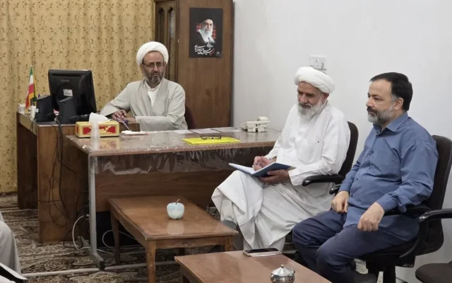 تأکید بر تداوم دروس اخلاق در مدرسه علمیه مدنی کاشانی