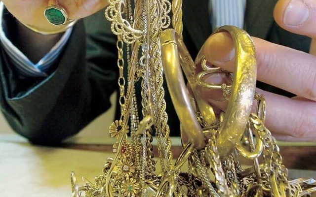 سرقت نیم کیلو طلا از طلافروشی در بازار تهران