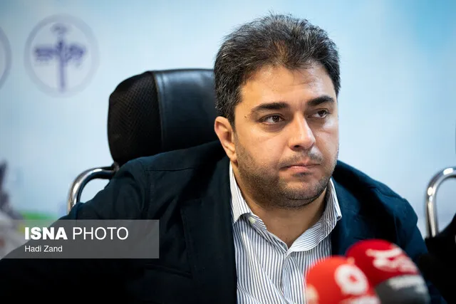 متروباسهای ۲۶ متری برقی در راه ایران / بازسازی ۷۳۸ اتوبوس فرسوده