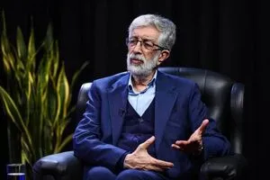 حدادعادل: یکی از برنامه‌های دشمن ایجاد فشار اقتصادی است