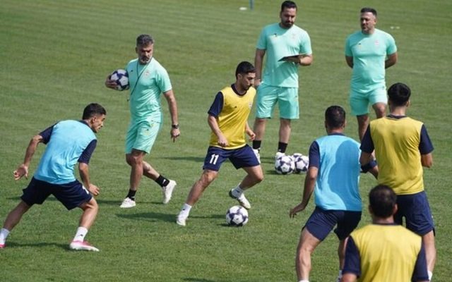 تیم ملی فوتبال ایران پس از شکست از ازبکستان ، تمرین کردند