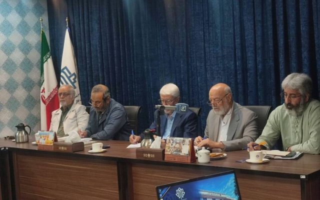 تأکید نماینده مشهد بر ضرورت بازگشت اعتماد حاکمیت به نسل جوان