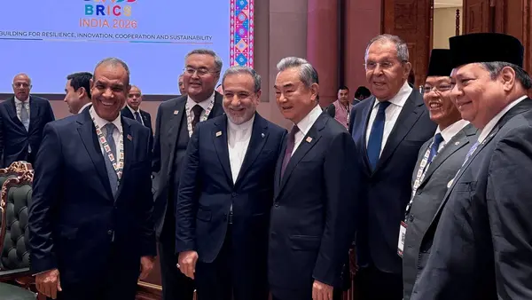 گفت‌وگوی غیررسمی وزرای خارجه ایران، روسیه، چین، مصر، اندونزی و قزاقستان در حاشیه اجلاس بریکس + ویدئو