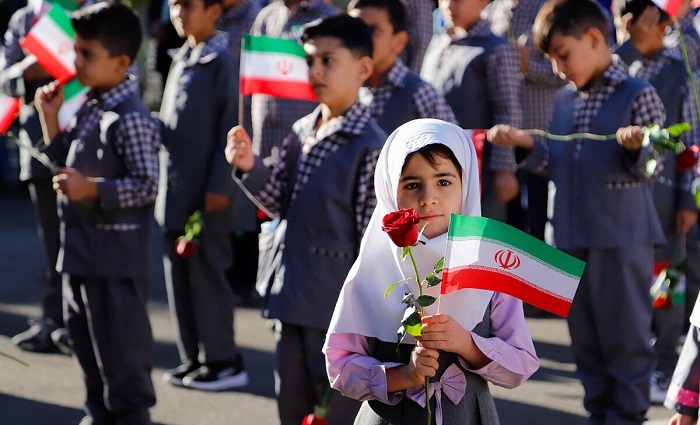 آغاز سال تحصیلی دانشآموزان ایرانی در پکن
