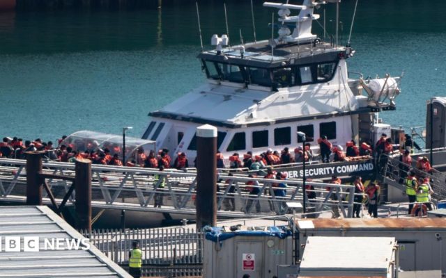 Small boat migrant arrivals reach 781 in one day, breaking 2026 record
