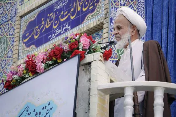 اجتماعات مردمی پشتوانه رزمندگان و مسئولان در شرایط جنگی است