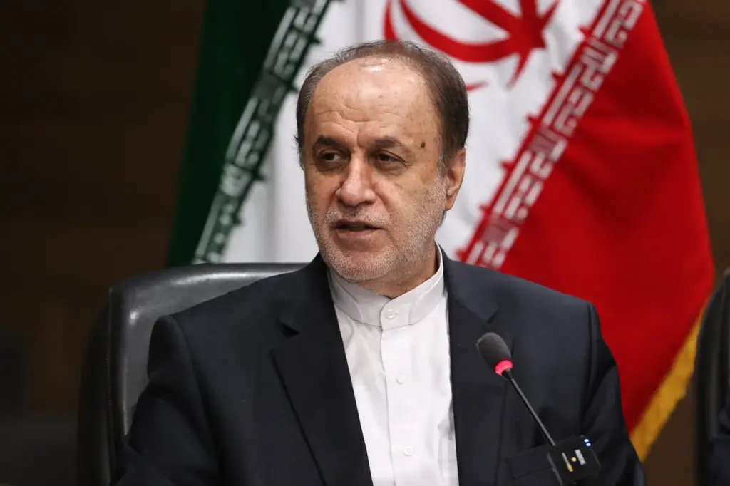 حاجیبابایی: مقاومت ملت ایران تازیانه الهی بر پیکر ترامپ است