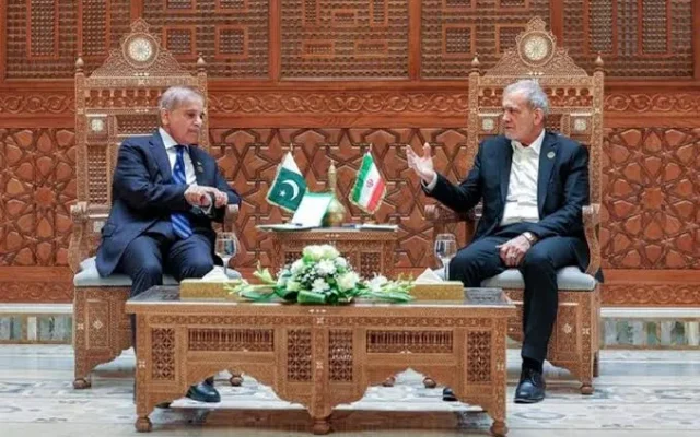 پزشکیان: ایران برای تعمیق و گسترش همکاری‌ها با پاکستان عزم جدی دارد