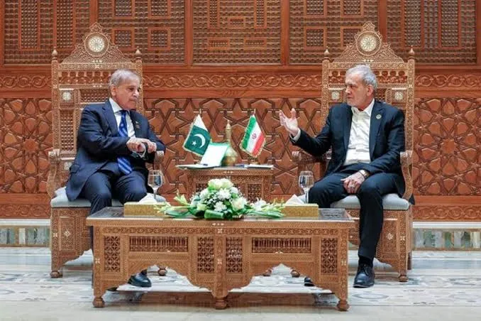 پزشکیان: ایران برای تعمیق و گسترش همکاریها با پاکستان عزم جدی دارد