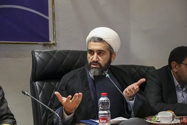 لزوم نقش فعال جامعه دانشگاهی در تبیین دستاوردهای انقلاب