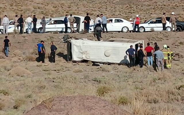 یک کشته و ۳۹ مصدوم در تصادف مینی‌بوس و اتوبوس در محور رفسنجان- سرچشمه