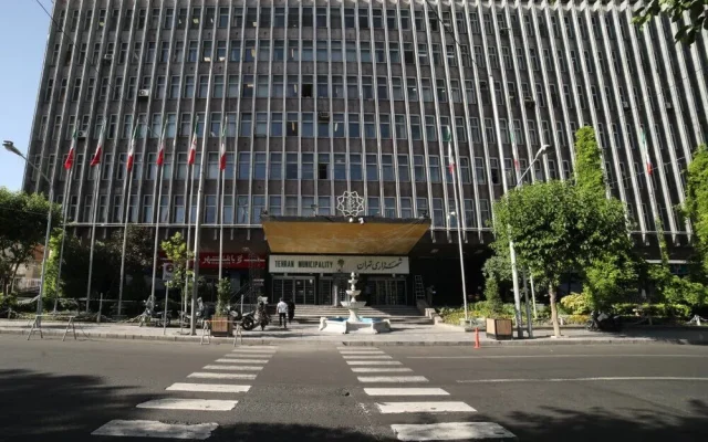 پشت پرده رایگان ماندن مترو و BRT؛ خدمت به مردم یا ویترین تبلیغاتی شهرداری تهران؟