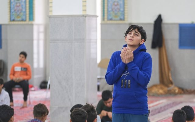 تربیت جنسی فرزندان با چند تکنیک حل می‌شود؟ چرا والدین قبل از «مهارت» به «توحید» نیاز دارند؟
