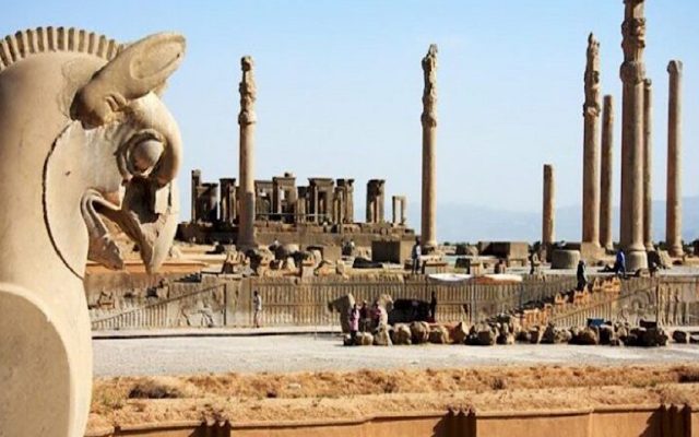 طرح الحاق حریم درجه ۲ تخت‌جمشید به شهر مرودشت بازنگری می‌شود