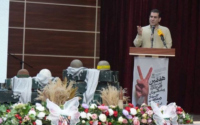 جهانیان: همدلی مردم پشتوانه عبور از توطئههای دشمنان است