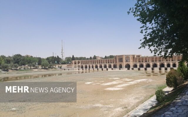هوای اصفهان قابل قبول است