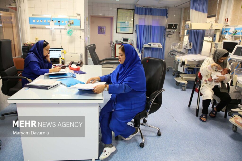 درآمد یک ماه پرستاران کفاف ۱۰ روز زندگی را هم نمی دهد