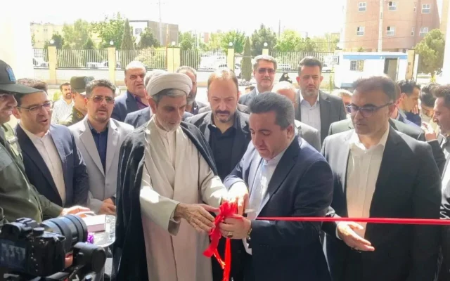ساختمان اداره ثبت اسناد و املاک شهر جدید بهارستان اصفهان افتتاح شد