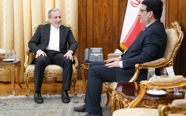 تاکید عراقچی بر گسترش همکاریها با قزاقستان در حوزه انرژی و اقتصاد