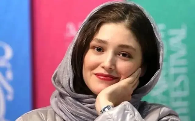 فرشته حسینی به صحنه میآید