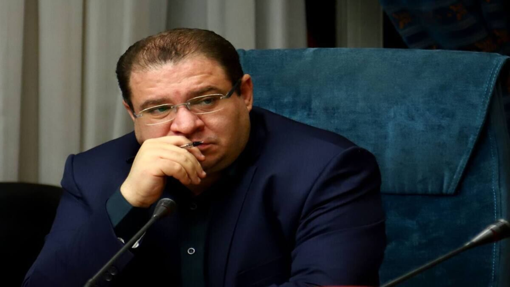 مدیران به فیکنیوزها باج ندهند