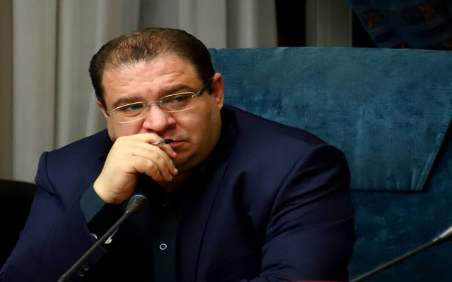 مدیران به فیکنیوزها باج ندهند