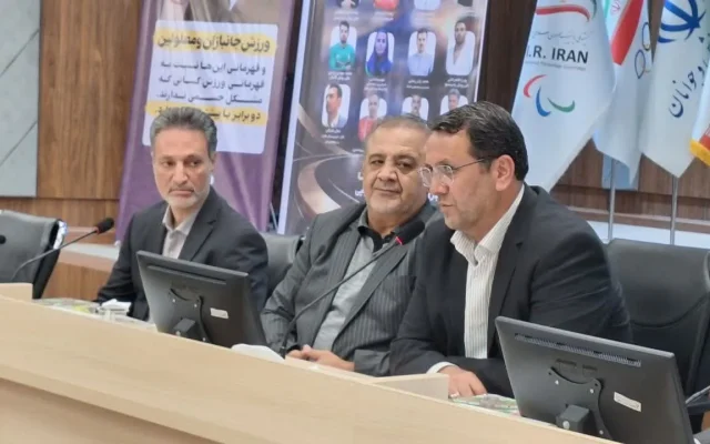 فرماندار قزوین: حمایت مالی و پیگیری اشتغال ورزشکاران مدال‌آور باید جدی گرفته شود