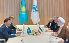 توسعه همکاری‌های حقوقی و قضایی؛ دیدار دادستان‌های کل ایران و قزاقستان در حاشیه نشست اکو