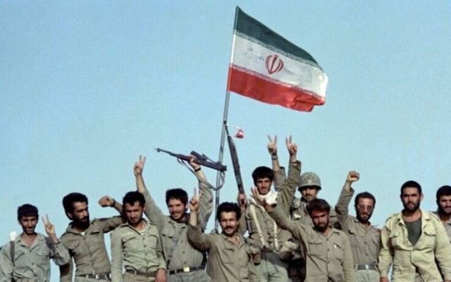 فارس با ۲هزار یادواره شهید به استقبال هفته دفاع مقدس میرود