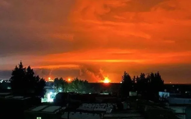 حملات پهپادی و موشکی یمن به عربستان / ۱۳ نفر زخمی شدند