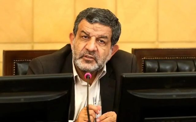 چرا دولت به تنظیم‌گری بازار خودرو ورود نمی‌کند؟