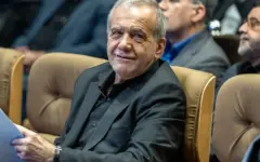 روزنامه اعتماد نسبت به افزایش حملات به پزشکیان اعتراض کرد