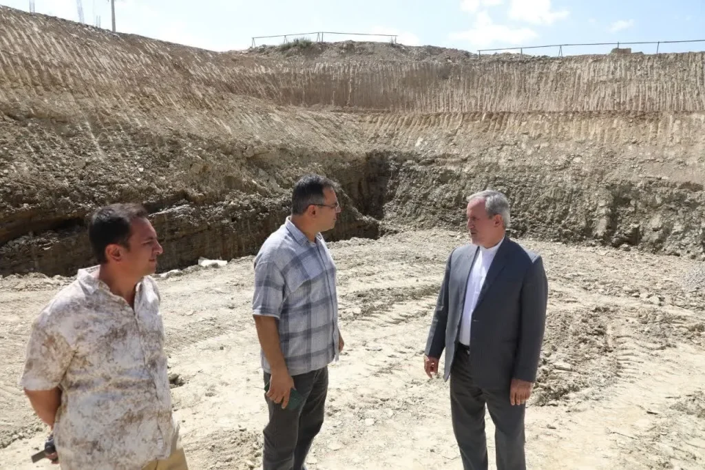 بازدید رئیس کل دادگستری آذربایجان غربی از مراحل احداث پروژه ۱۷ هزار متر مربعی مجتمع قضایی ارومیه/ تاکید بر تسریع در روند اجرایی پروژه