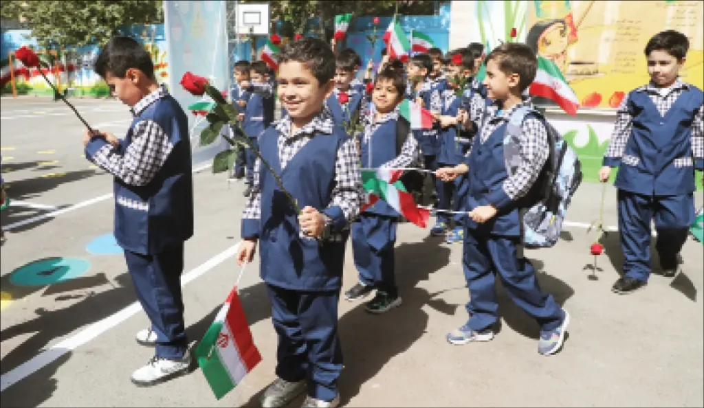 فاکتور سنگین مدارس غیردولتی روی دوش خانواده‌ها