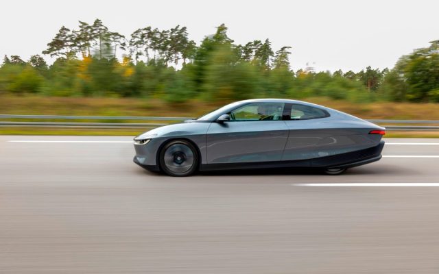 Volkswagen’s crazy-efficient EV borrows an idea from Slate