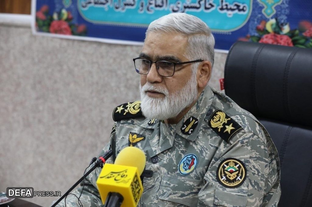 امیر پوردستان برای رهبر شهید نوشت؛ ما مرغ سحرخوان شگفت‌آوائیم...