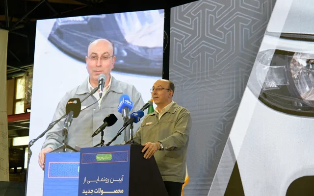 مدیرعامل گروه سایپا درمراسم رونمایی محصولات جدید مطرح کرد؛ سایپای ایران با تلاش مضاعف متخصصان و مهندسان داخلی دوباره اوج میگیرد