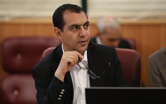افزایش تولید به ایجاد فرصت های شغلی و ارتقای درآمد خانوارها می انجامد