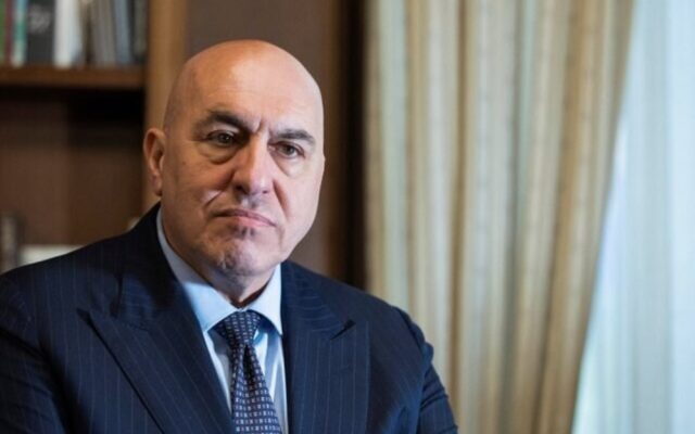یک جنگنده F-2000 در عربستان آسیب دید