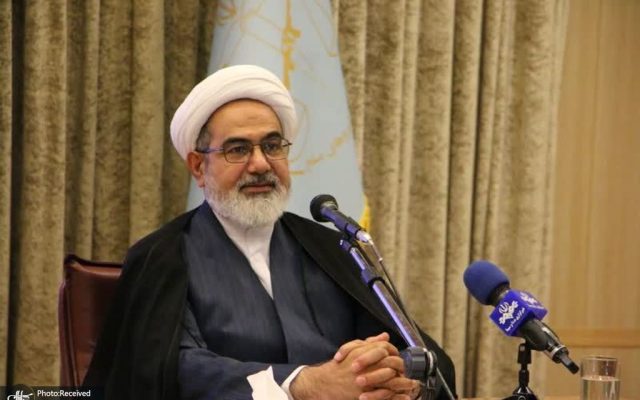پورخاقان: اقتدار ایران اسلامی در ایمان مردم، وحدت ملی و آمادگی نیروهای مسلح ریشه دارد