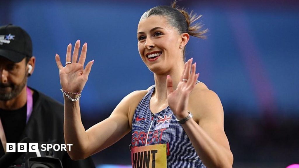 'This is what women in sport look like' - Hunt responds to controversial Sweeney advert