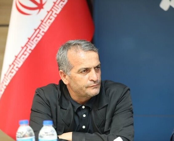 نماینده مجلس: کشورهایی که ایران را تحریم میکنند، بدانند برای آنها پرهزینه خواهد بود/ آمریکا از تحریمها هیچ نتیجهای نگرفته است
