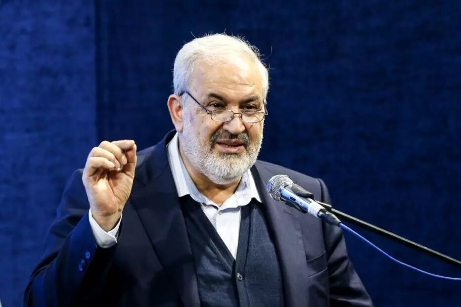 حتی با بسته‌شدن تمام در‌های دنیا، صنعت آب و برق متکی به داخل است