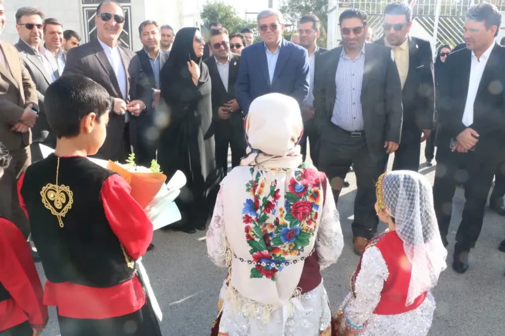 ۱۱۸ هزار فرصت شغلی برای مددجویان بهزیستی در دو سال / فاروج میزبان مرکز جامع توانبخشی میشود