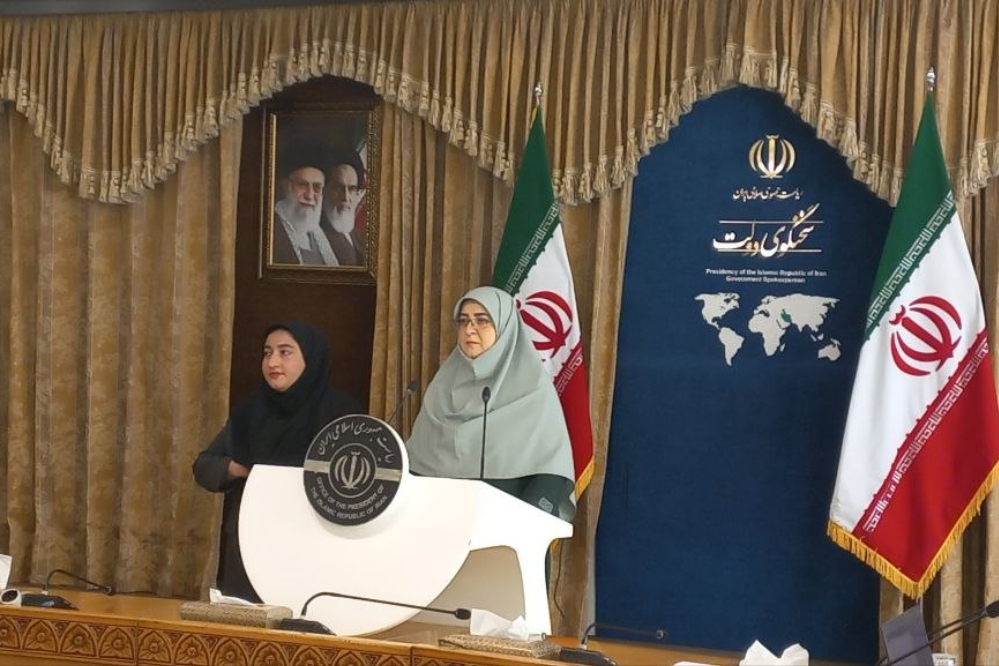 سخنگوی دولت: گرانی‌ها را انکار نمی‌کنیم / منابع اصلاح قیمت بنزین صرف معیشت می‌شود