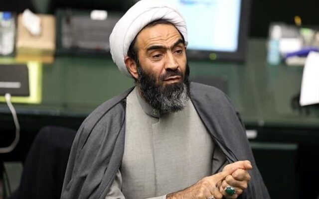 نماینده عضو جبهه پایداری: عملکرد دیپلماتیک کشور ، ملت مبعوث را ناراحت کرده