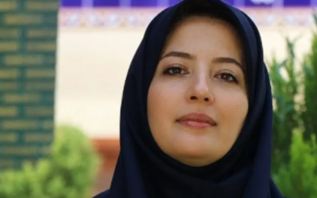 دولت این ملک سخن راست بس