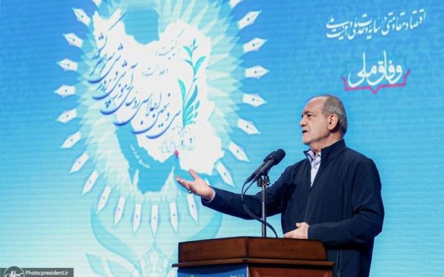 مدیرکل تولیدات رسانه ای دفتر رئیس جمهور: صادر نشدن ویزای تبم رسانه ای رئیس جمهور نشانه موفقیت جامعه ای رسانه ای کشور در شکستن روایت سازی آمریکایی - صهیونی است